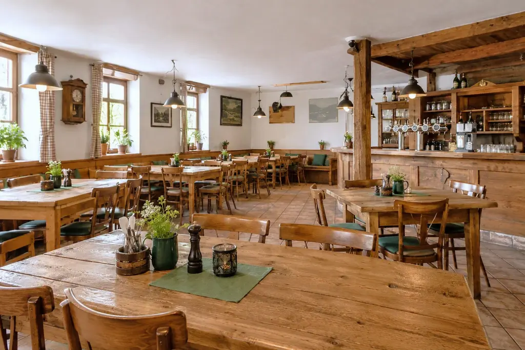 Interiér restaurace U Dubu